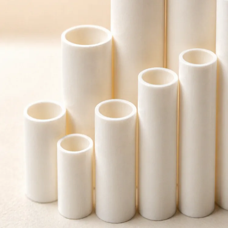 Witte PVC-buis voor watersysteem